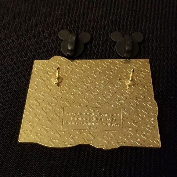 Disney Auctions Pin LE P.I.N.S. Pluto & Kitty at Bowl Cats Dogs Limited Edition - Picture 6 of 11